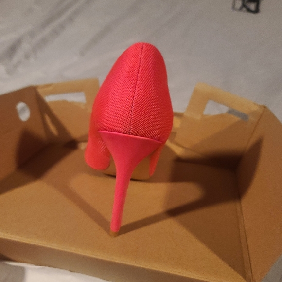 Shoes with heels - Picture 6 of 13